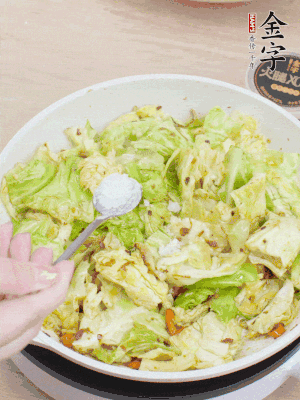 一點鹽、糖調味。